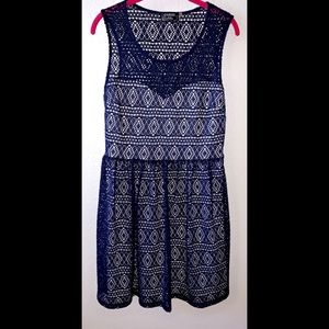 Guess 12 - Dark Blue and white lacy dress